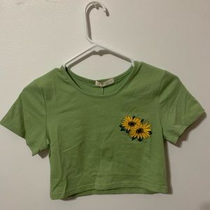 Crop shirt with little dairy